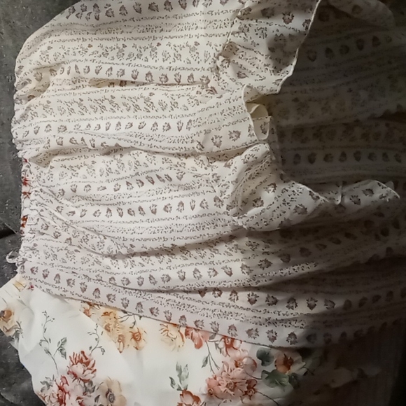 2 high low skirts with ruffle - Picture 1 of 2